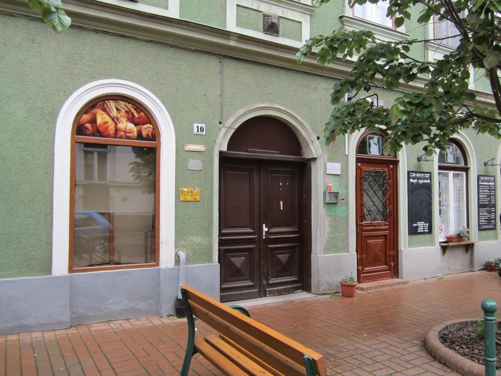 Galeria Apartman Segedín Exteriér fotografie